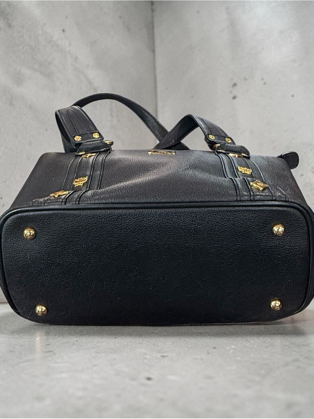 MCM Black Leather Tote with Gold Hardware - Picture 4 of 13